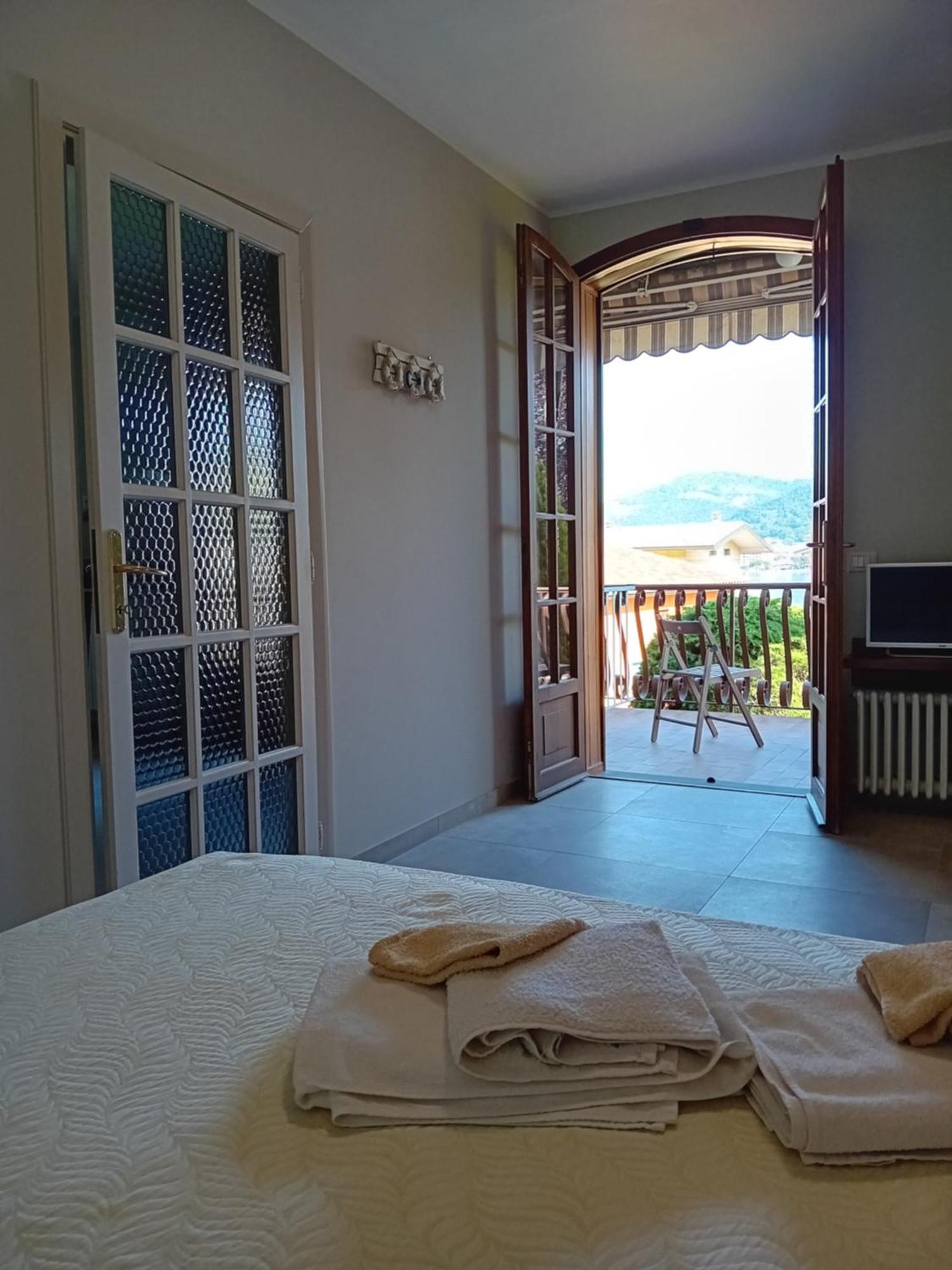 B&B Aria Di Lago Paratico Exteriör bild